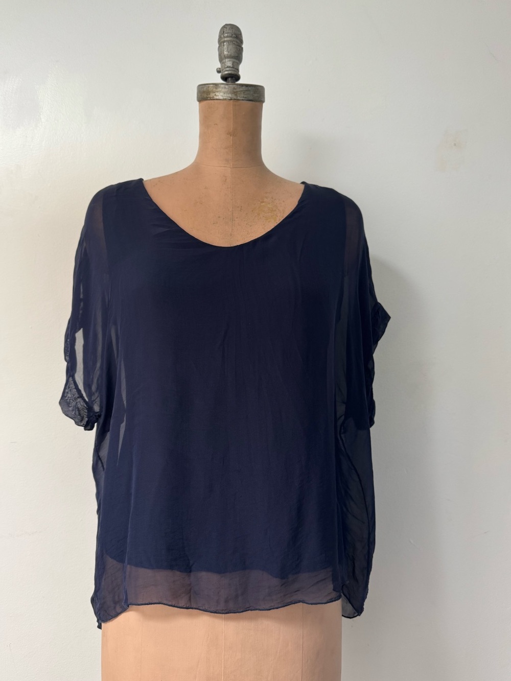 RAVELLO made in italy Navy silk blend  sheer top size M
